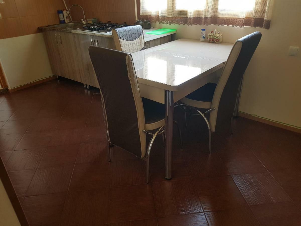 Tamari Guest House Telavi Bagian luar foto
